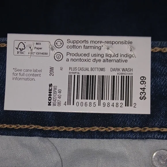 Sonoma - Women's Mid Rise Bootcut Dark Wash Denim Plus Size Jeans. Size 20W. NWT - Picture 6 of 9